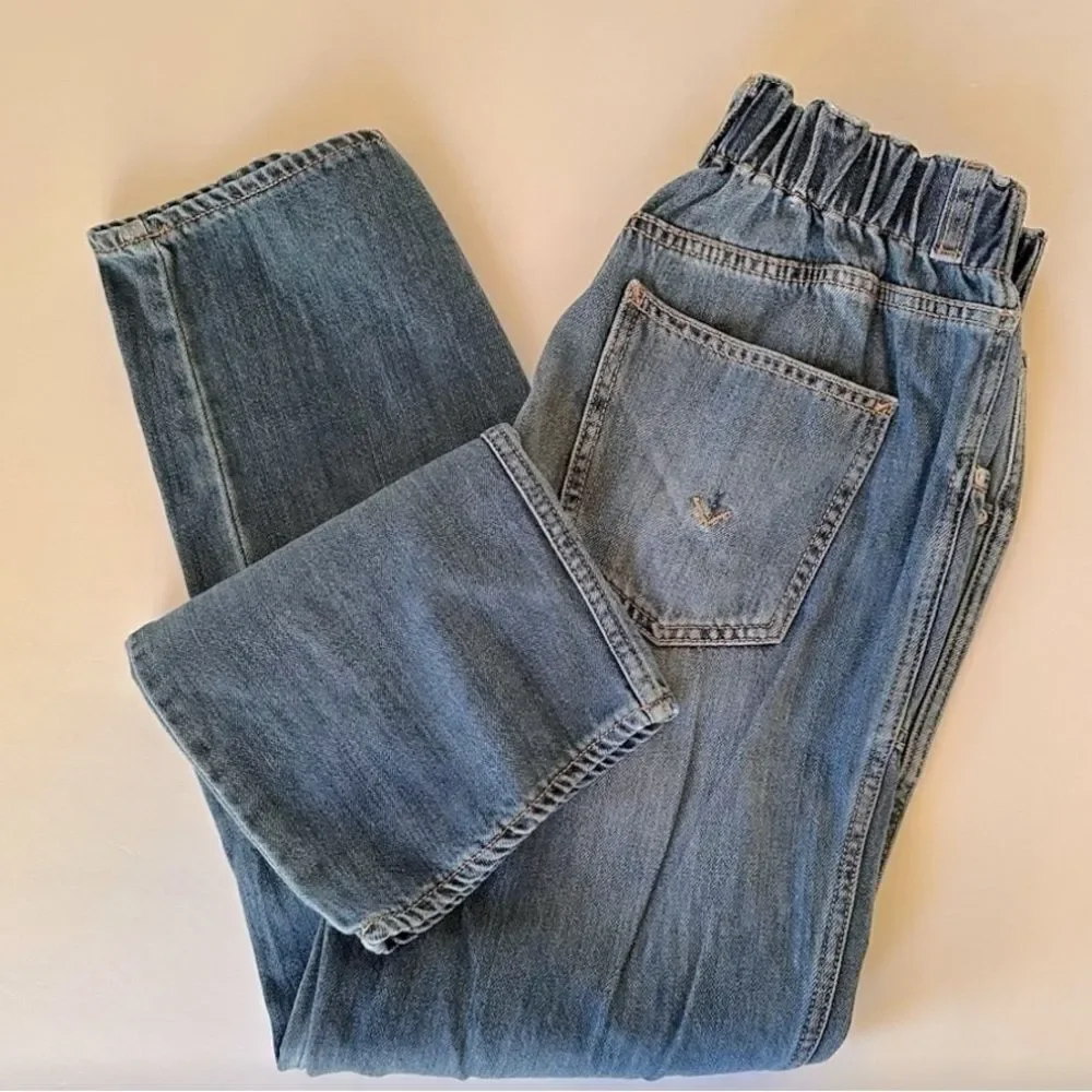 Hudson Remi High-Rise Straight Leg Jeans in Blue 26